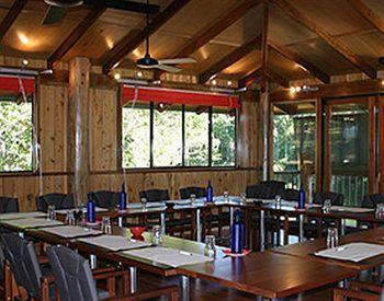 Rose Gums Wilderness Retreat Lodge Butchers Creek